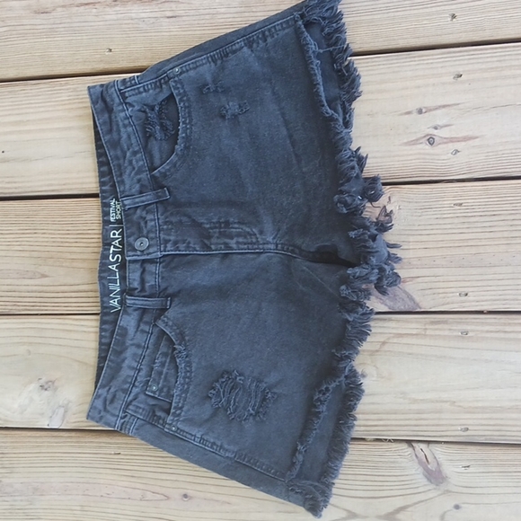 Vanilla Star festival short black raw hem shorts size 11 - Picture 1 of 9